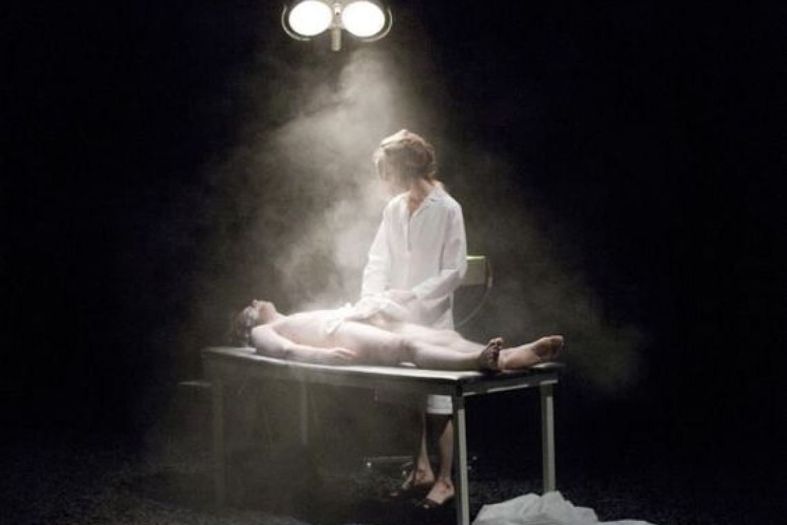 "Αφικνούμενη Ασυνέπεια" : "Ανεπιστρεπτί Κατοχύρωση" : "Υπερθετικό Κύμα"